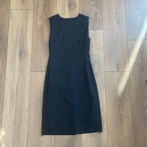 Theory Eano Good Wool Shift Dress - Picture 1 of 3